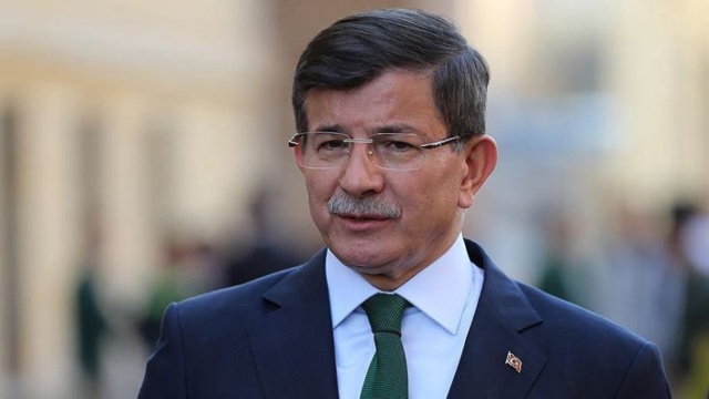 Eski Başbakan Davutoğlu'ndan çıkış: İttifak siyaseti AKP'ye zarar veriyor